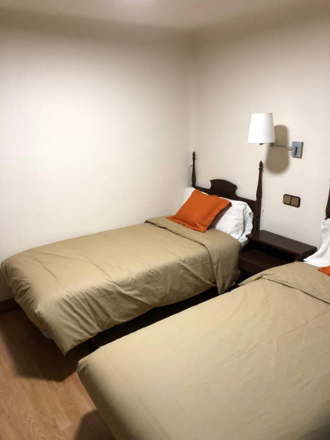 Hostal Di Verena Puigcerda Ngoại thất bức ảnh