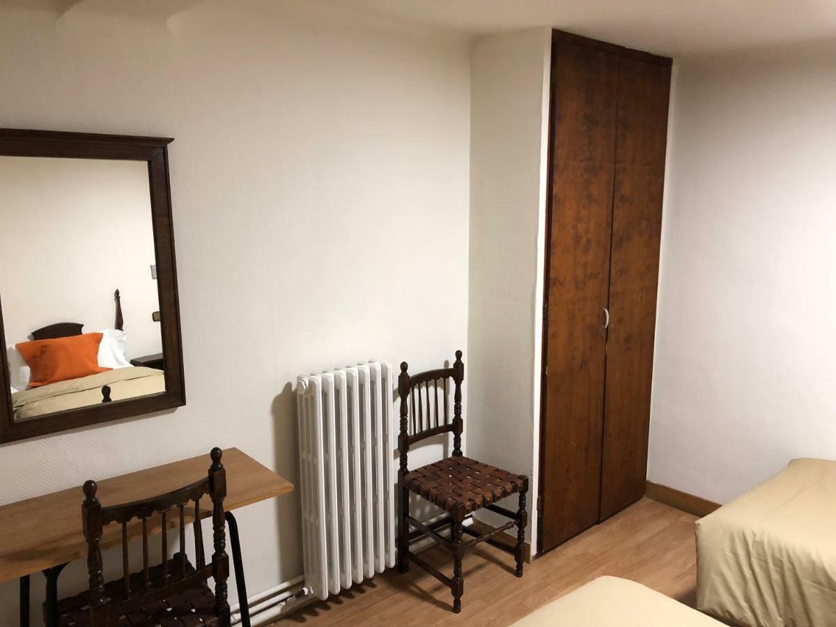 Hostal Di Verena Puigcerda Ngoại thất bức ảnh