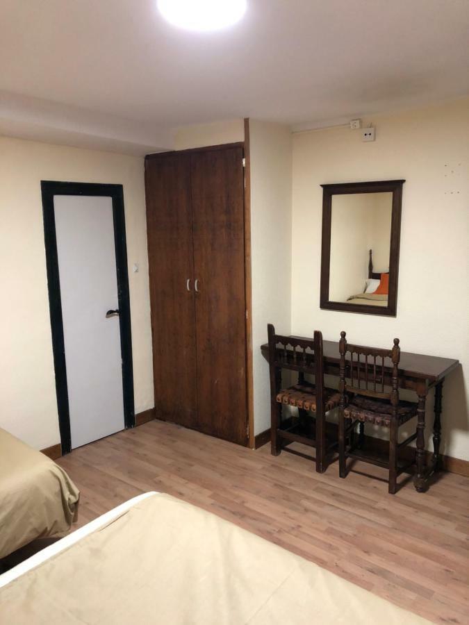 Hostal Di Verena Puigcerda Ngoại thất bức ảnh