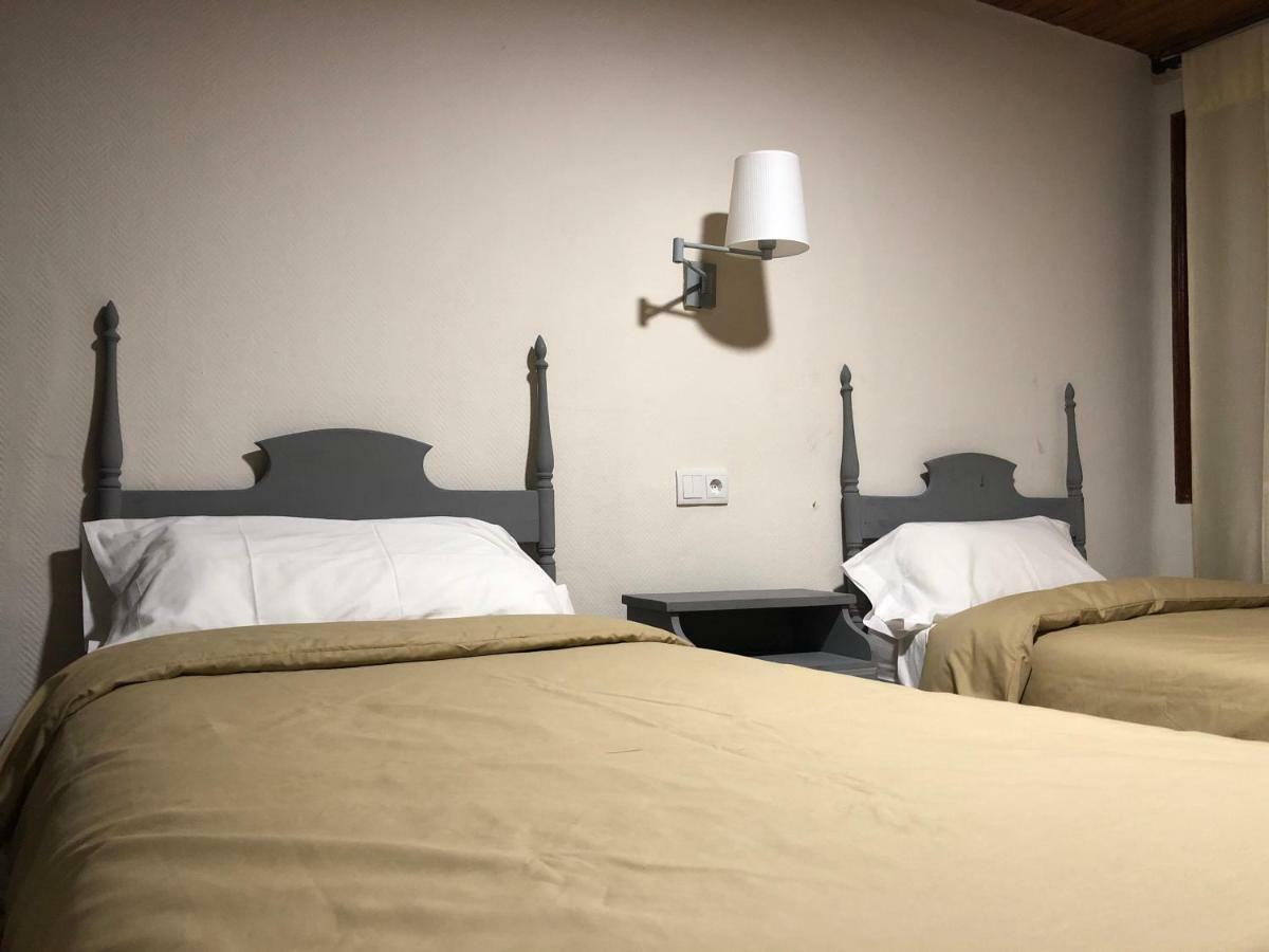 Hostal Di Verena Puigcerda Ngoại thất bức ảnh