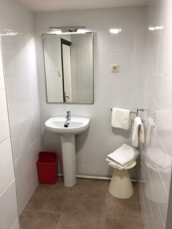 Hostal Di Verena Puigcerda Ngoại thất bức ảnh