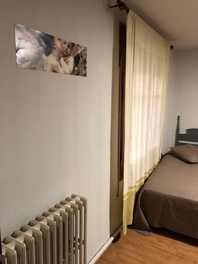 Hostal Di Verena Puigcerda Ngoại thất bức ảnh