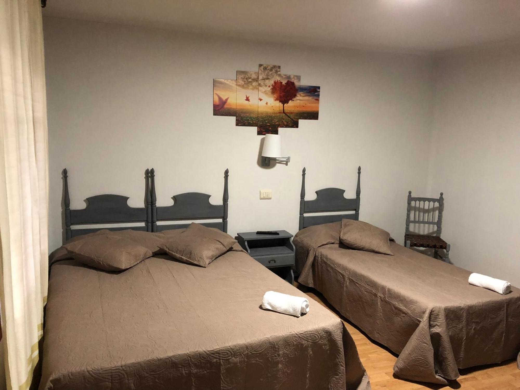 Hostal Di Verena Puigcerda Ngoại thất bức ảnh